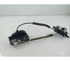 CERRADURA PUERTA TRASERA IZQUIERDA 825011KA2A 