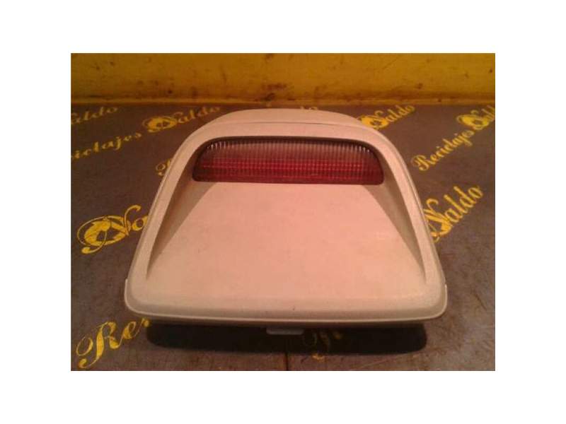 Recambio de luz central de freno para nissan primera berlina (p11) 2.0 turbodiesel cat (90 cv / 66 kw) referencia OEM IAM   