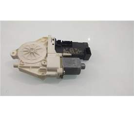 MOTOR ELEVALUNAS DELANTERO DERECHO 1137328126 