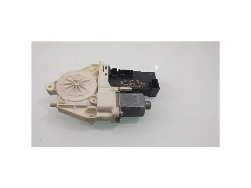 Recambio de motor elevalunas delantero derecho para peugeot 407 1.6 hdi (109 cv / 80 kw) (109 cv / 80 kw) referencia OEM IAM 113