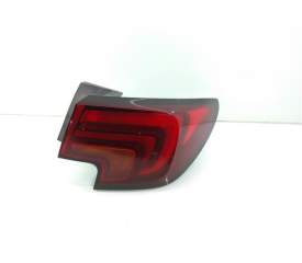 PILOTO TRASERO DERECHO 39015946 