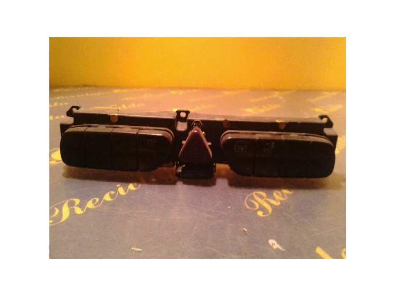 Recambio de boton warning para mercedes-benz clase c (bm 203) berlina (02.2000) referencia OEM IAM   