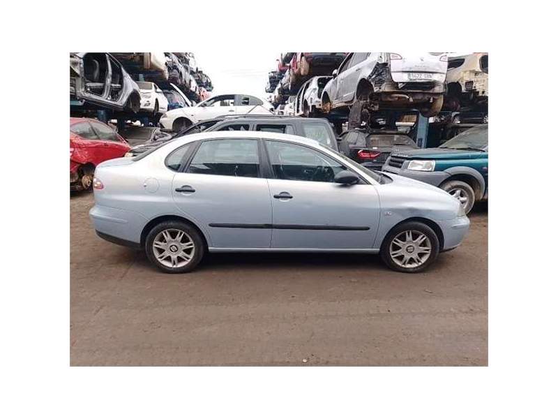 seat cordoba berlina (6l2)(09.2002) del año 2002