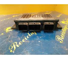 Recambio de uce motor para renault scenic ii 1.5 dci diesel (101 cv / 74 kw) referencia OEM IAM 8200334419  