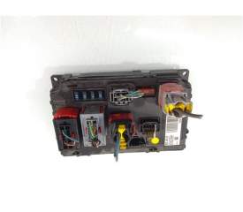 Recambio de caja reles para peugeot 407 2.0 16v hdi fap cat (rhr / dw10bted4) (136 cv / 100 kw) (136 cv / 100 kw) referencia OEM