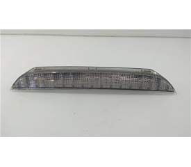 Recambio de piloto trasero central para mitsubishi outlander (cw0) 2.2 di-d cat (156 cv / 115 kw) (156 cv / 115 kw) referencia O