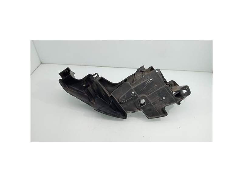 Recambio de soporte faro izquierda para renault megane iii berlina 5p (2008) referencia OEM IAM 622230005R  