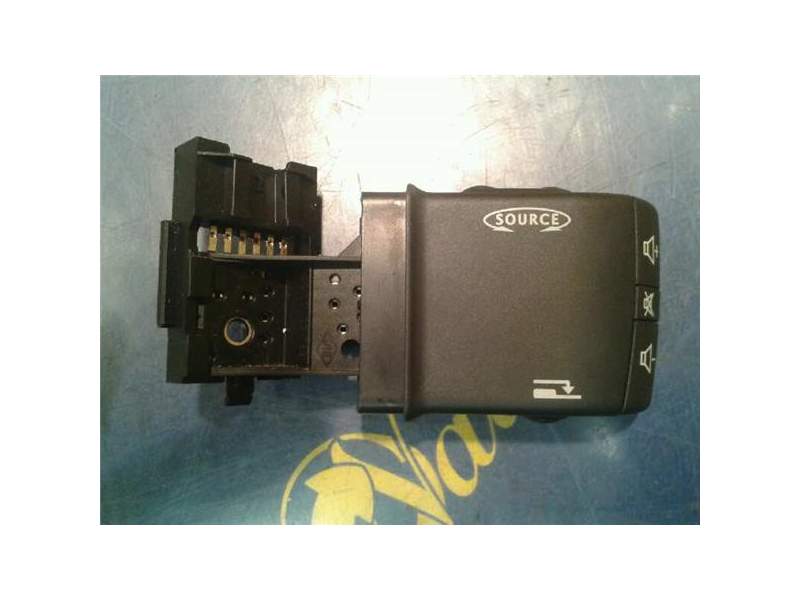 Recambio de mando multifuncion para renault scenic ii (jm)(2003) referencia OEM IAM 8200103769  