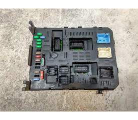 Recambio de caja reles para peugeot 307 (s1) 1.6 16v cat (109 cv / 80 kw) (109 cv / 80 kw) referencia OEM IAM 9660105780 BSI2004