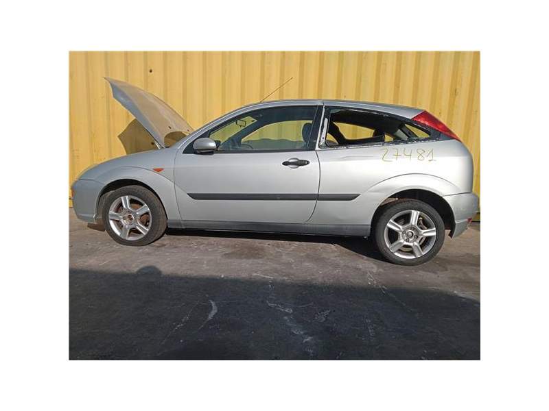 ford focus berlina (cak)(1998) del año 2001