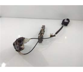 CERRADURA PUERTA DELANTERA DERECHA A048069 