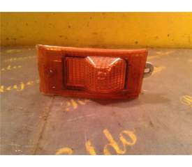 Recambio de piloto intermitente lateral delantero derecho para nissan vanette (c220)(07.1983) referencia OEM IAM   