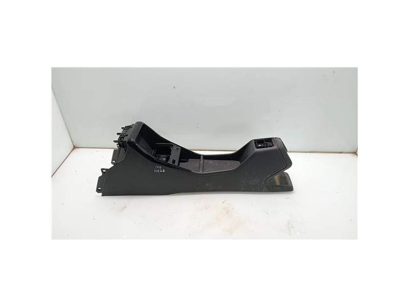 Recambio de consola para bmw serie x1 (u11)(2022) 2.0 18d sdrive xline [2,0 ltr. - 110 kw 16v turbodiesel] referencia OEM IAM 84