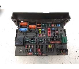 CAJA RELES 10688710 