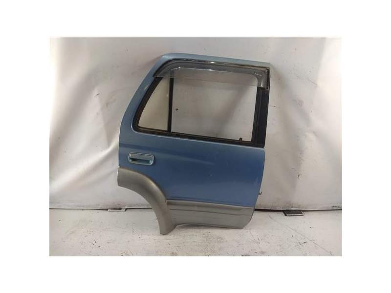 Recambio de puerta trasera derecha para toyota hilux (kun)(2005) referencia OEM IAM   
