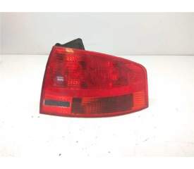 PILOTO TRASERO DERECHO 8E5945096 
