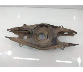 SOPORTE DERECHO BARRA ESTABILIZADORA TRASERA 