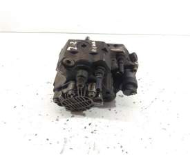 Recambio de bomba inyectora para renault espace iv (jk0) 2.2 dci turbodiesel (150 cv / 110 kw) referencia OEM IAM 8200041766  