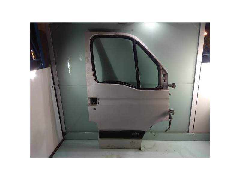 Recambio de puerta delantera derecha para opel movano (2004 =>) 2.5 cdti cat (g9u-754 / lzm) (114 cv / 84 kw) referencia OEM IAM