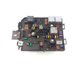 CAJA RELES 39068005 