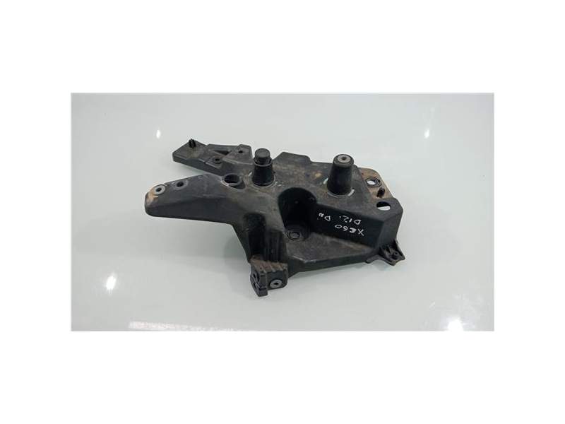 Recambio de guardabarros para volvo xc60 (03.2017) referencia OEM IAM 32288928  