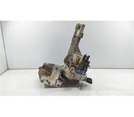 Recambio de bomba inyectora para renault megane ii berlina 5p 1.9 dci diesel (120 cv / 88 kw) referencia OEM IAM 8200108225 0445
