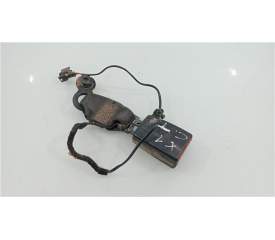 ANCLAJE CINTURON TRASERO DERECHO 737165303 