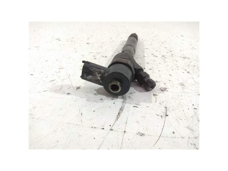 Recambio de inyector para kia rio 1.5 crdi (110 cv / 81 kw) referencia OEM IAM 0445110223  