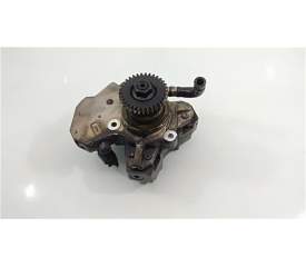 BOMBA INYECTORA A6420700801 