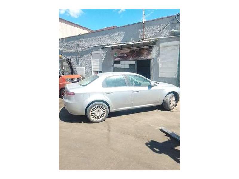 alfa romeo 159 (140)(2005) del año 2006