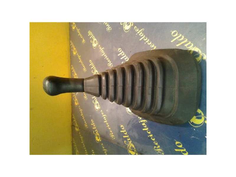 Recambio de pomo palanca cambio para nissan atleon 5 toneladas 3.0 td referencia OEM IAM BD30  