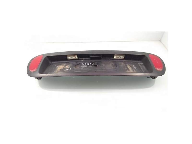 Recambio de piloto trasero central para renault megane i scenic (ja0) 2.0 cat referencia OEM IAM 7711170346  