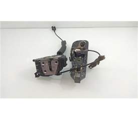 CIERRE ELECTROMAGNETICO TRASERO DERECHO 825020002R 