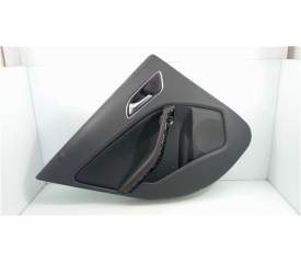 GUARNECIDO PUERTA TRASERA IZQUIERDA A1767303300 8G72 