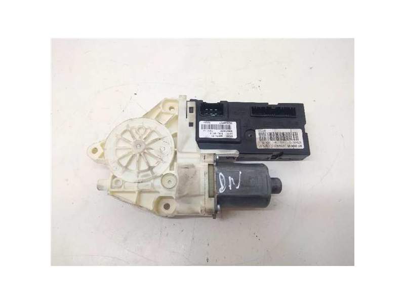 Recambio de motor elevalunas delantero derecho para renault laguna iii berlina (2007) referencia OEM IAM 988576101  
