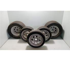 Recambio de kit de llantas para renault r 5 (b/c40)(1985) referencia OEM IAM MICHELIN  