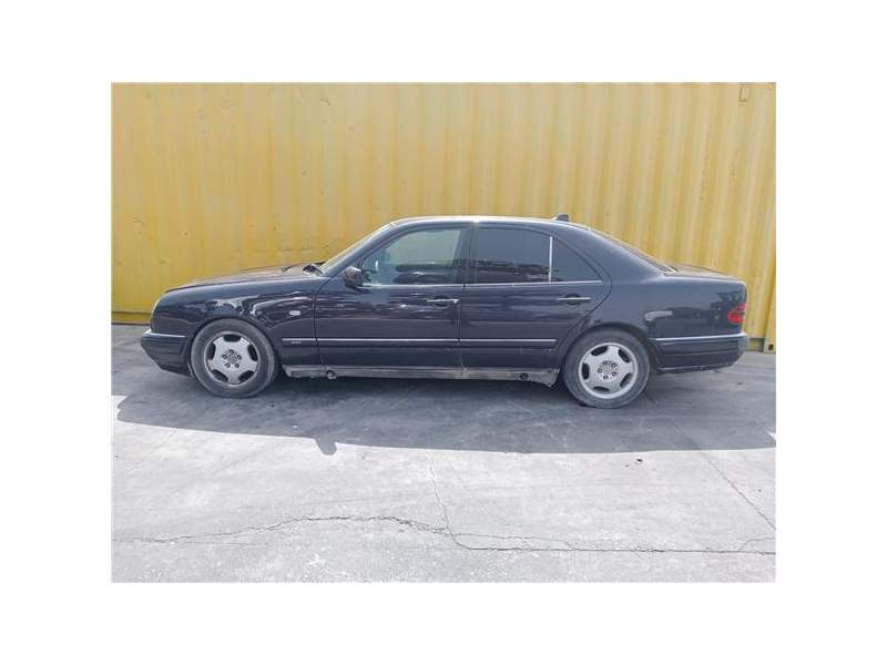 MERCEDES-BENZ CLASE E (W210) BERLINA DIESEL