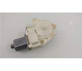 MOTOR ELEVALUNAS DELANTERO DERECHO A2129066702 