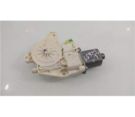 MOTOR ELEVALUNAS TRASERO IZQUIERDO A2048200542 