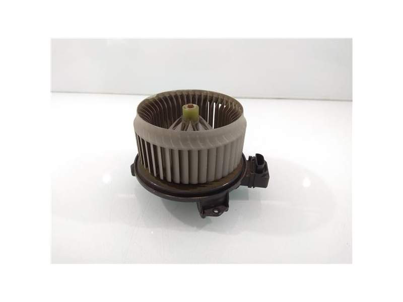 Recambio de motor calefaccion para suzuki swift berlina (rs/mz)(2005) referencia OEM IAM 2727000311  