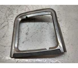 Recambio de rejilla bajo faro derecha para renault r-6 expl.4 referencia OEM IAM   