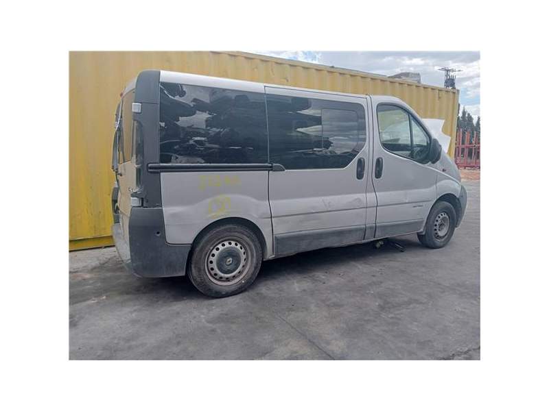 RENAULT TRAFIC COMBI (AB 4.01)