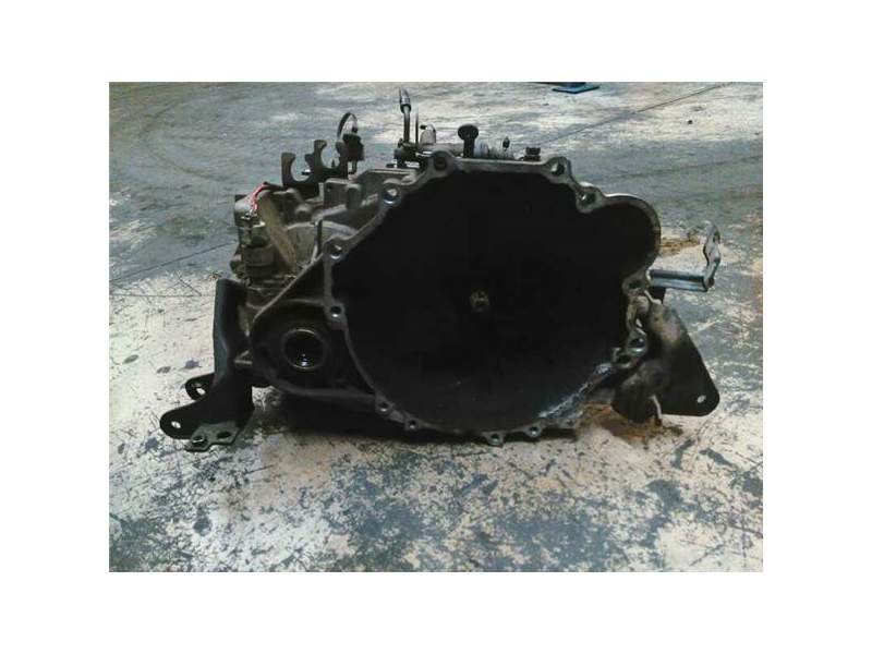Recambio de caja cambios manual para hyundai elantra (xd) 2.0 crdi cat (113 cv / 83 kw) referencia OEM IAM L1833402  