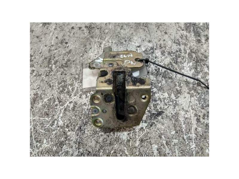 Recambio de cierre electromagnetico trasero derecho para nissan serena (c23m)(07.1992) referencia OEM IAM   