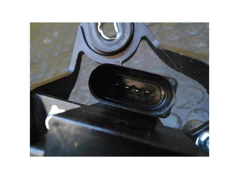 Recambio de motor limpiaparabrisas trasero para volkswagen golf v (1k1)(10.20032008) referencia OEM IAM 0390201800  