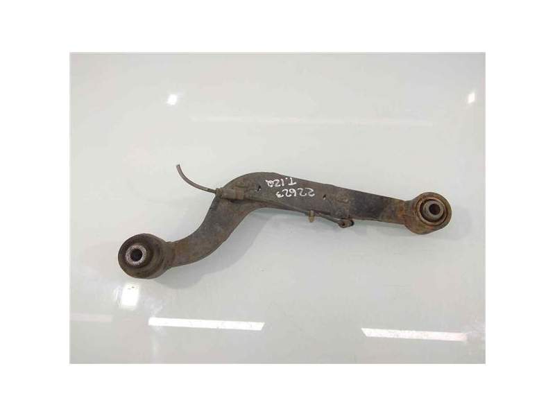 Recambio de brazo inferior trasero izquierdo para toyota rav4 (a3)(2005) 2.2 sol [2,2 ltr. - 130 kw d-cat] referencia OEM IAM   