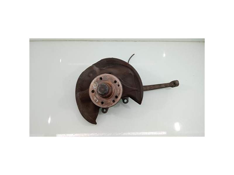 Recambio de mangueta delantera derecha para mercedes-benz c-180 1.799 112cv 90kw referencia OEM IAM   