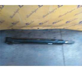 Recambio de eje transmision central delantero para opel monterey 3.0 dti cat (159 cv / 117 kw) referencia OEM IAM   