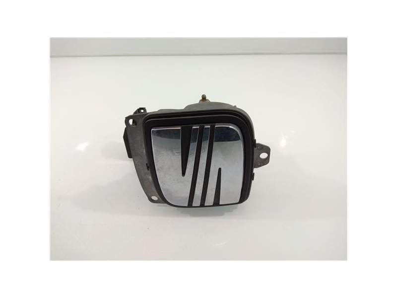 Recambio de maneta exterior porton para seat ibiza (6l1) 1.2 12v (69 cv / 51 kw) (69 cv / 51 kw) referencia OEM IAM 6L6827573  