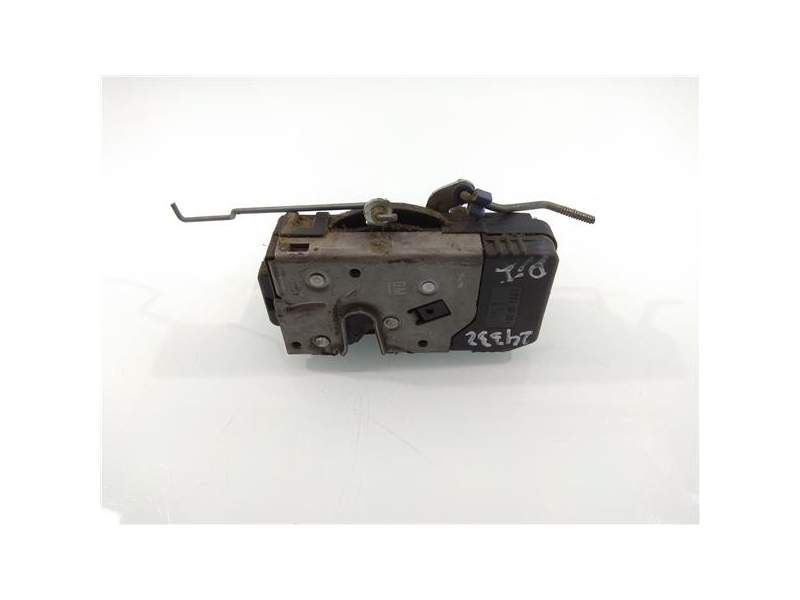 Recambio de cierre electromagnetico delantero izquierdo para renault trafic ii combi (04.2001) referencia OEM IAM 8200008246  